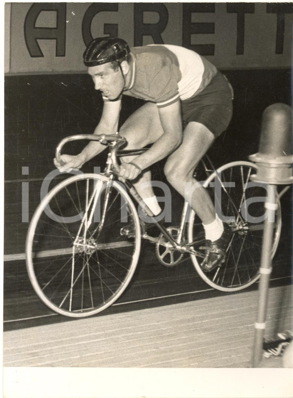 1955 CICLISMO MILANO Mondiali su pista - Guido MESSINA in azione - Foto 13x18 cm
