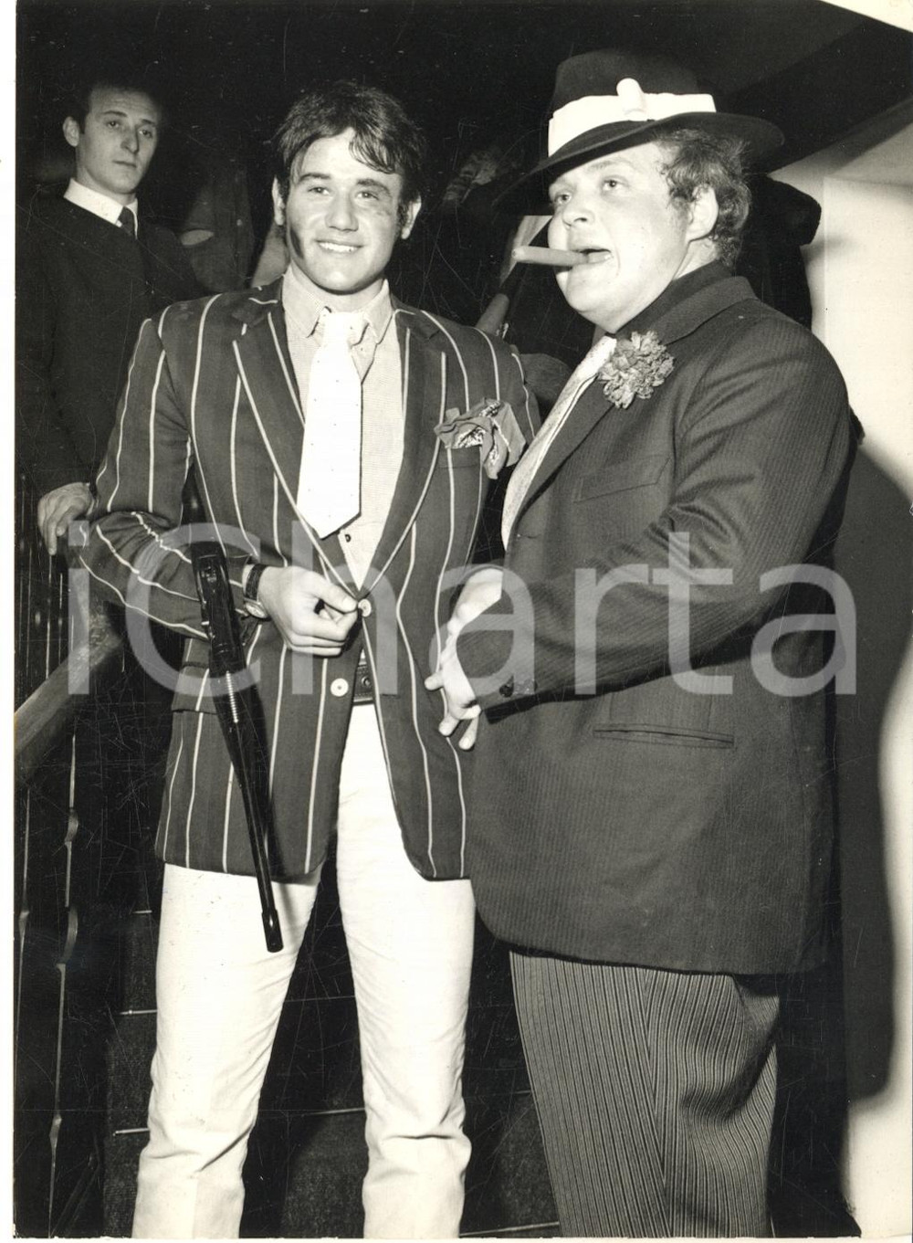 1968 CORTINA D'AMPEZZO Verockay King's Club - Gangster party - Michele TONCI Fotografia d'epoca con didascalia coeva al verso. CONDIZIONI: G FORMATO: 13x18 cm     originale e autentica 1