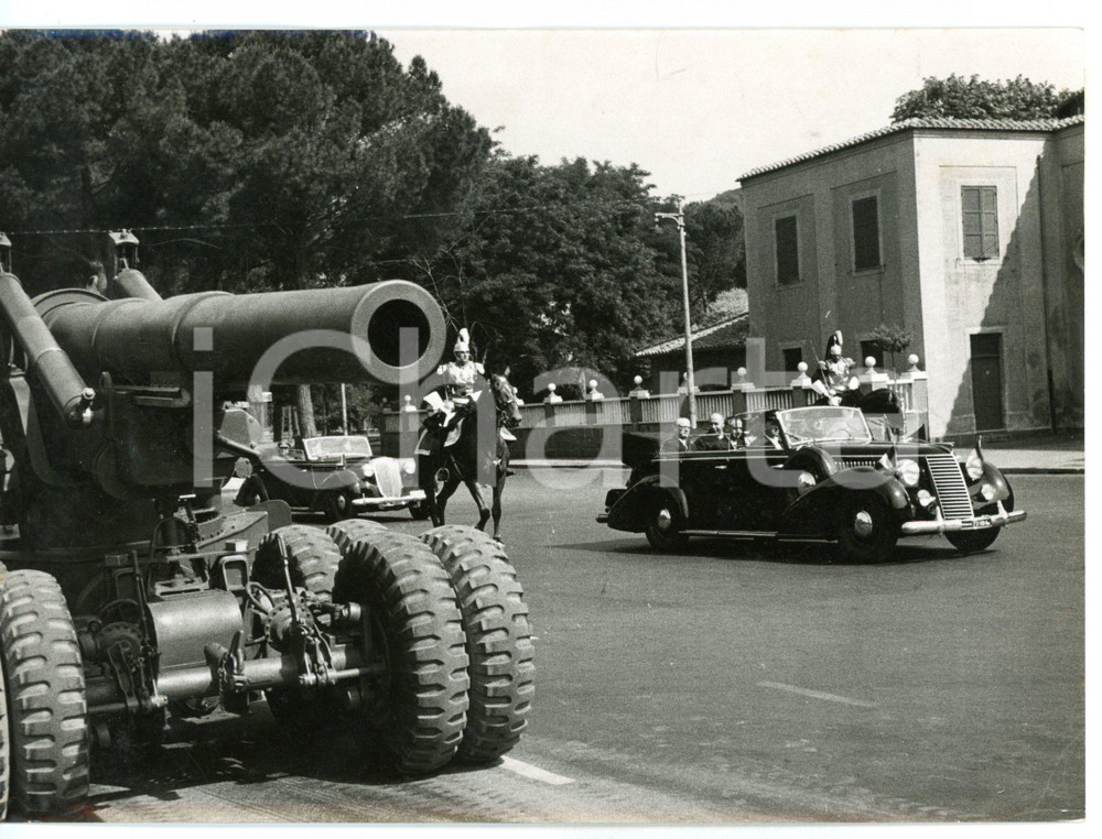 1955 ROMA Festa della Repubblica - Giovanni GRONCHI in Via dei Fori Imperiali