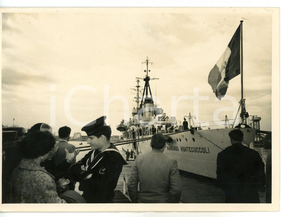 1957 PORTO DI LIVORNO Incrociatore RAIMONDO MONTECUCCOLI all'arrivo *Foto 18x13