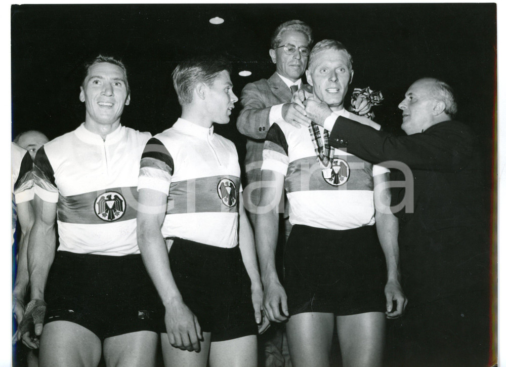 1962 MILANO CICLISMO Mondiali su pista - Inseguimento a squadre - GERMANIA OVEST