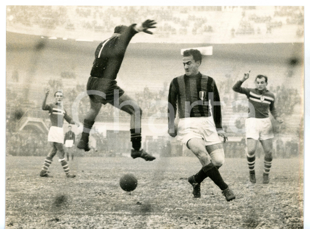 1960 ca CALCIO Serie A - MILAN-SAMPDORIA Azione di Ernesto GRILLO *Foto 24x18 cm
