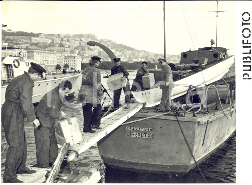 1957 NAPOLI Guardia di Finanza sequestra motovedetta URUGOYANA per contrabbando