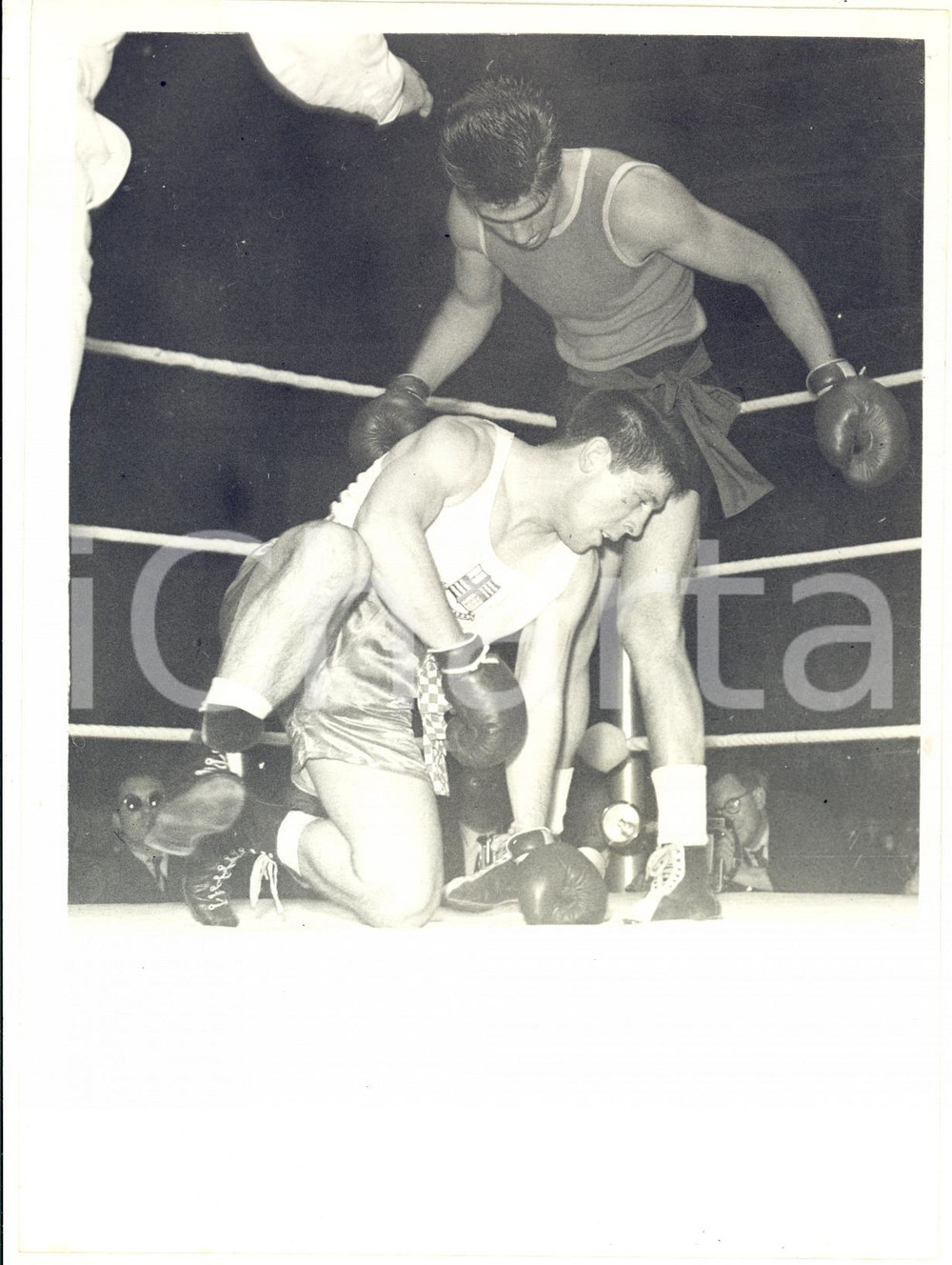 1956 LONDON Royal Albert Hall - BOXE - Giovanni BENVENUTI vs Ron GARNETT *Photo