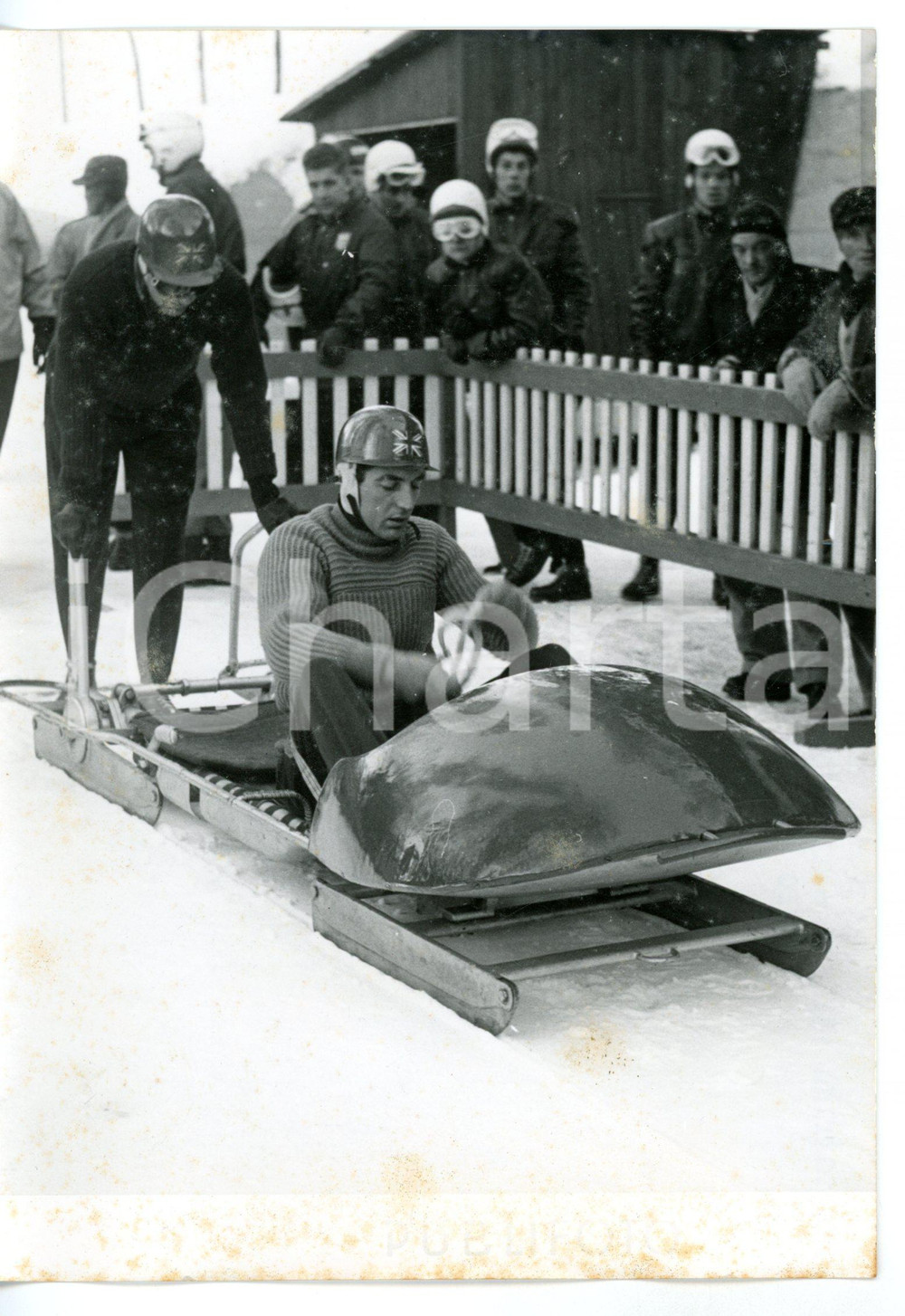 1956 CORTINA Bob inglese durante l'allenamento per le OLIMPIADI INVERNALI *Foto