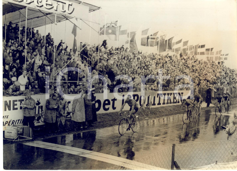 1956 CICLISMO COPENHAGEN Rik VAN STEENBERGEN vince il Mondiale - Foto 18x13 cm