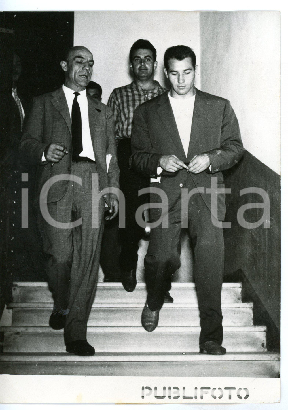 1954 ROMA Pugile Tiberio MITRI in tribunale per divorzio da Fulvia FRANCO *Foto