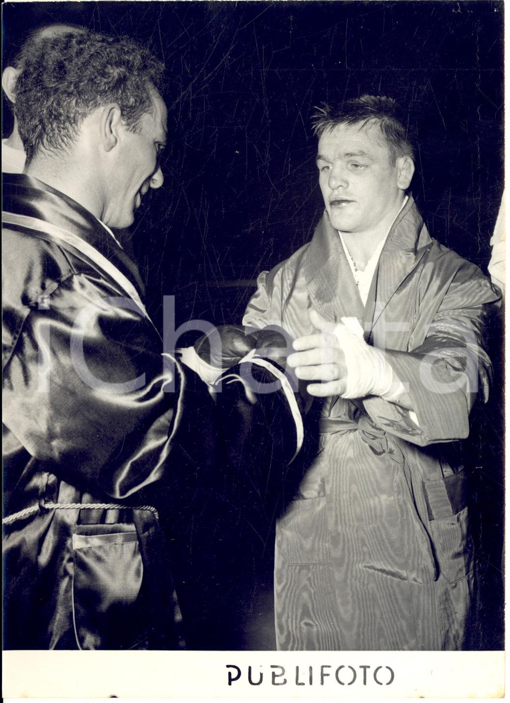Fotografia d epoca originale 1955 MILANO BOXE Mario D AGATA campione europeo pesi gallo contro AndrÃ© VALIGNAT 1
