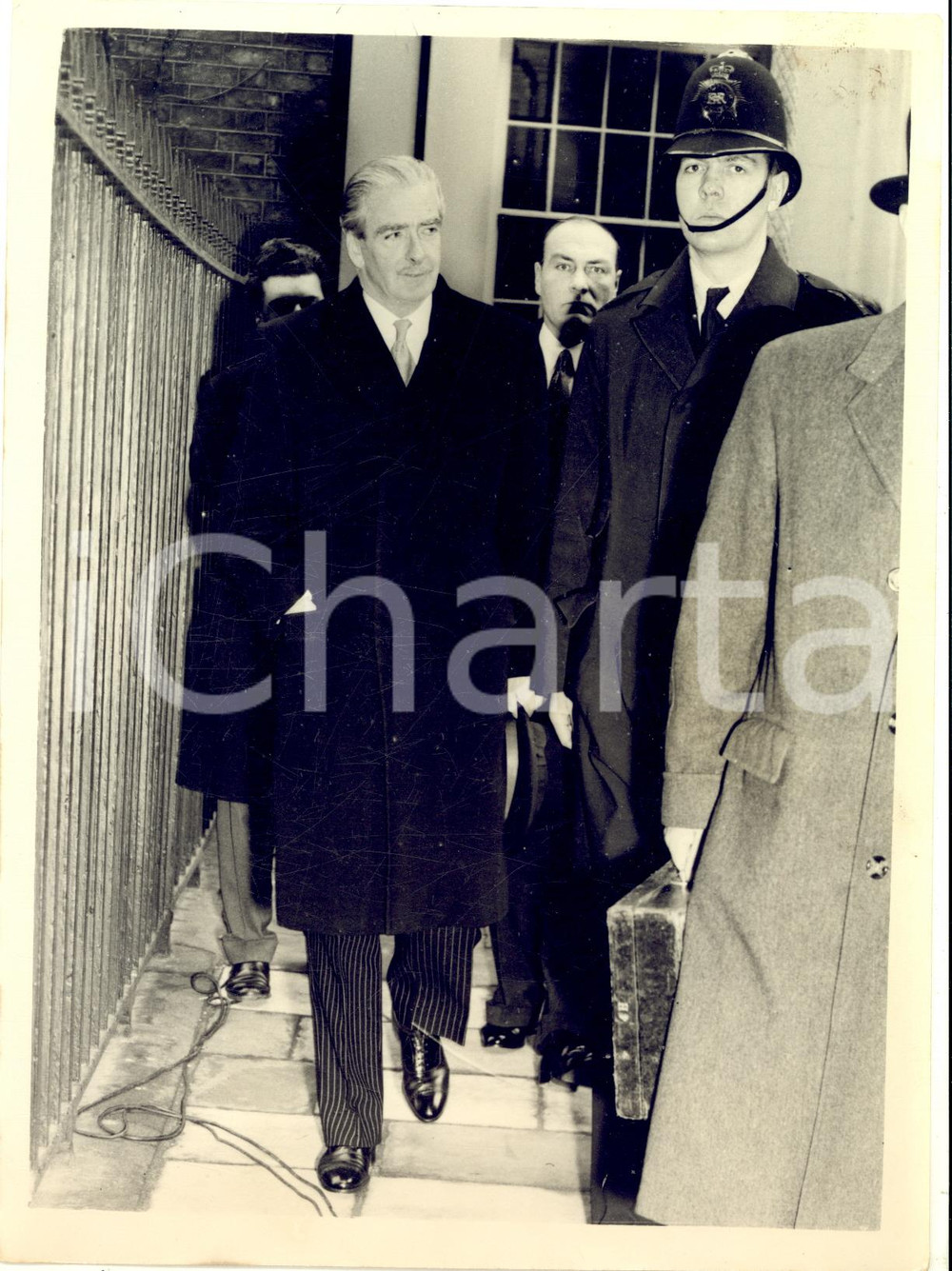 1955 LONDON 10 Downing Street - Sir Anthony EDEN escorted by a policeman *Photo