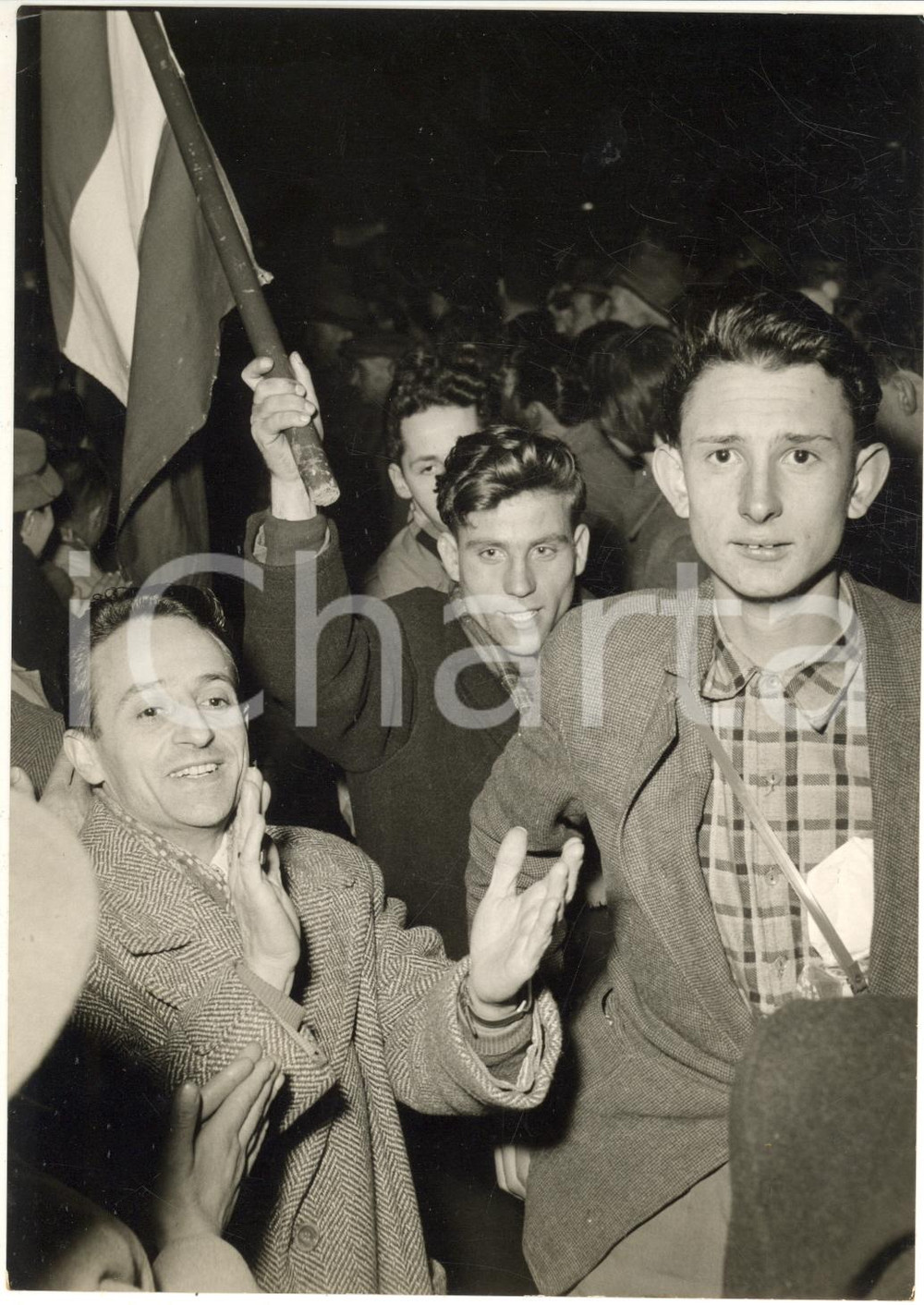 1956 MILANO Stazione Centrale - Arrivo dei profughi ungheresi - Foto 13x18 cm