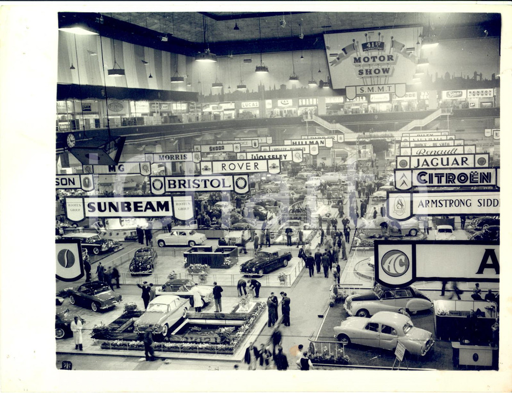 1955 ca LONDON Earls Court Motor Show - A general view - Photo 20x15 cm