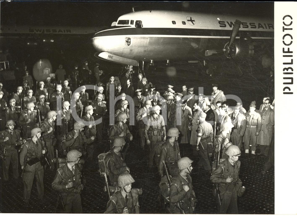1956 NAPOLI Partenza polizia internazionale su volo SWISSAIR - Foto 18x13 cm