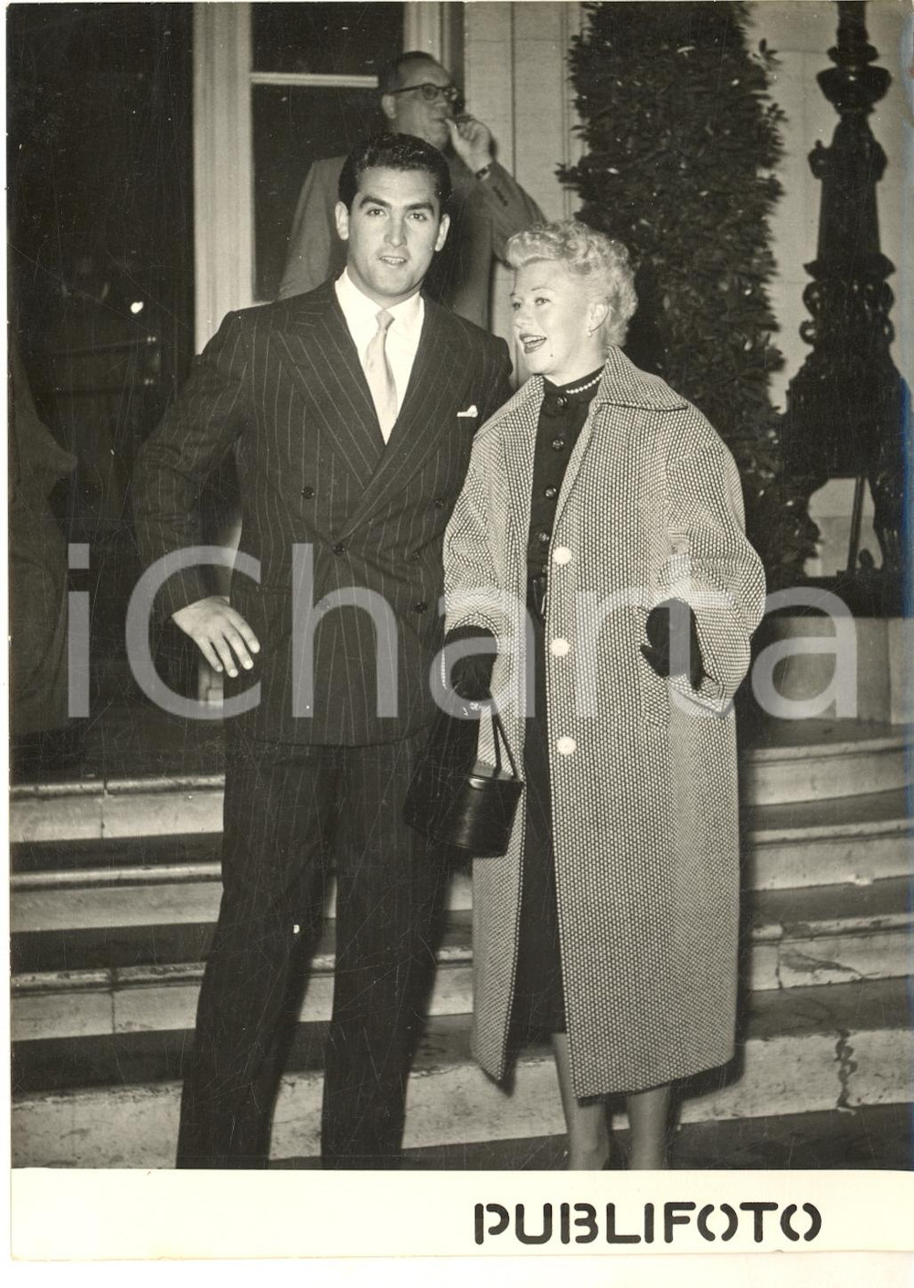 1954 ROMA Arrivo di Ginger ROGERS con il marito Jacques BERGERAC - Foto 13x18 cm