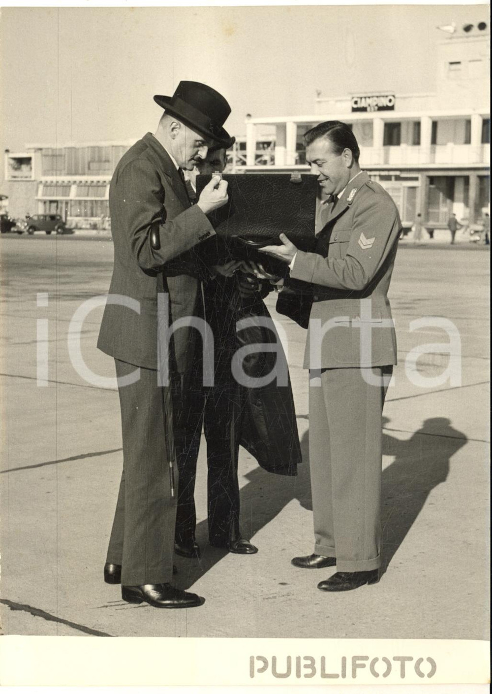 1953 ROMA Arrivo ambasciatore Manlio BROSIO per Rivolta di Trieste *Foto 13x18