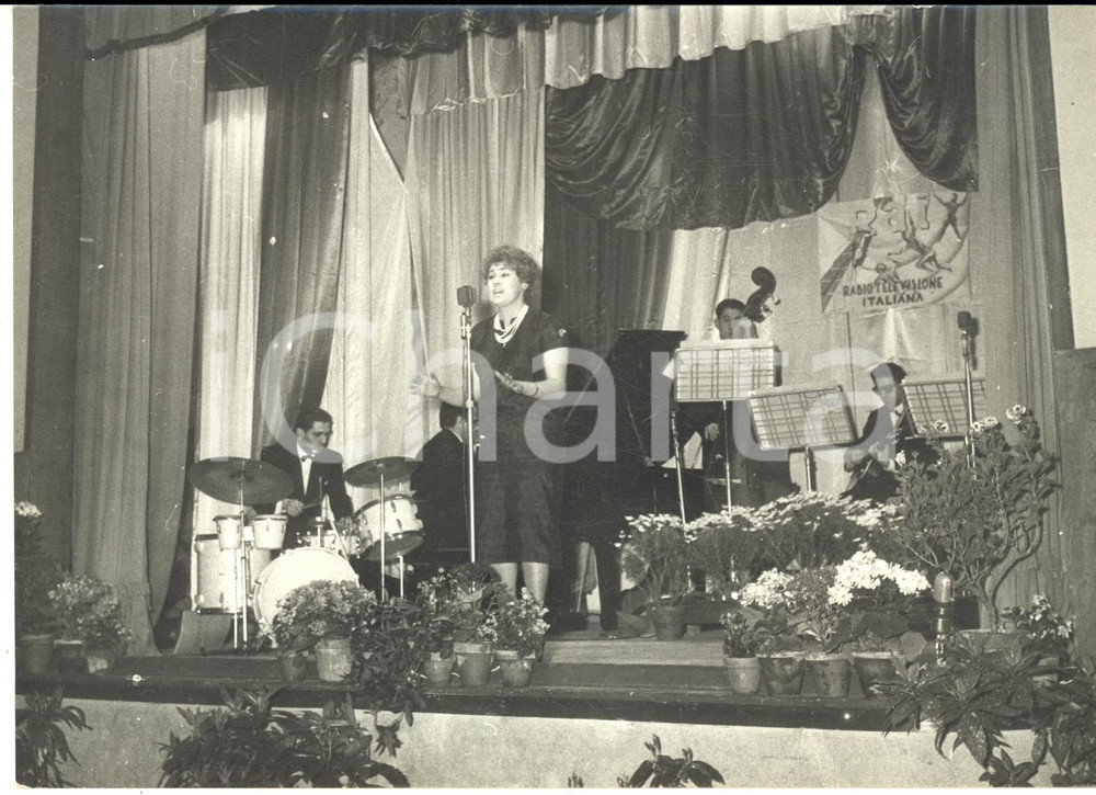 1959 GENOVA SAN MARTINO Marisa BRANDO a una manifestazione canora RAI *Foto