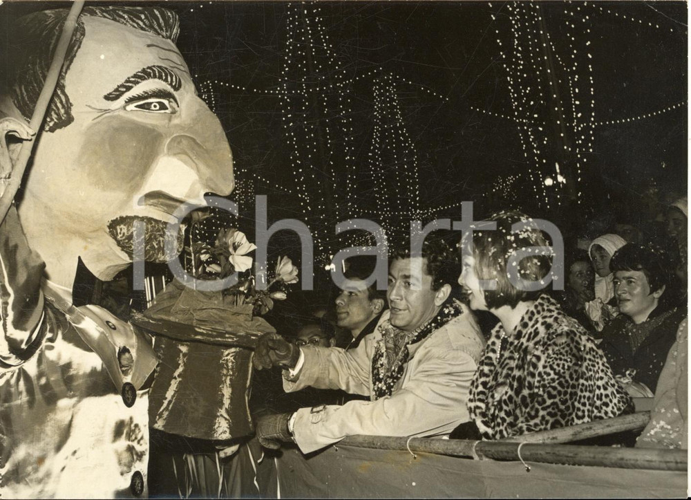1962 NICE CARNAVAL Jean-Claude PASCAL et sa fiancée Jacqueline RICHIER *Photo
