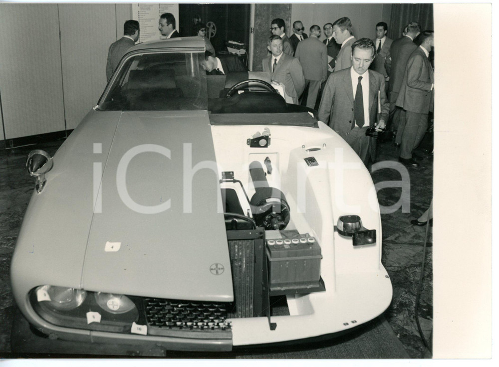 1968 MILANO Presentazione automobile BAYER K67 TUTTAPLASTICA - Foto 18x13