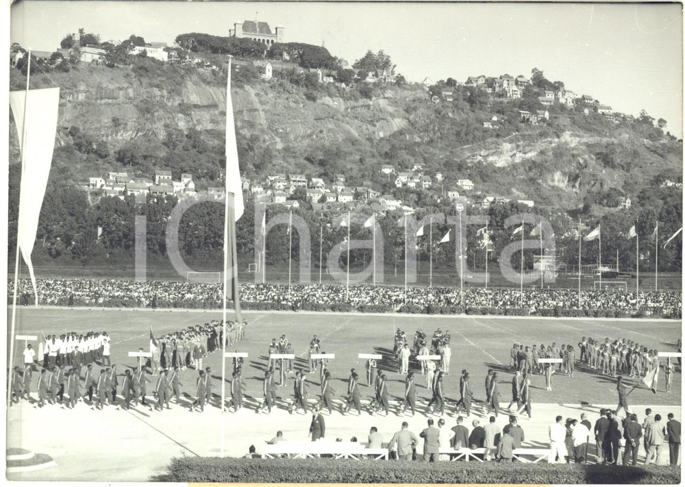 1960 TANANARIVE Jeux de la Communauté - Vue du stade pendant l'ouverture *Photo