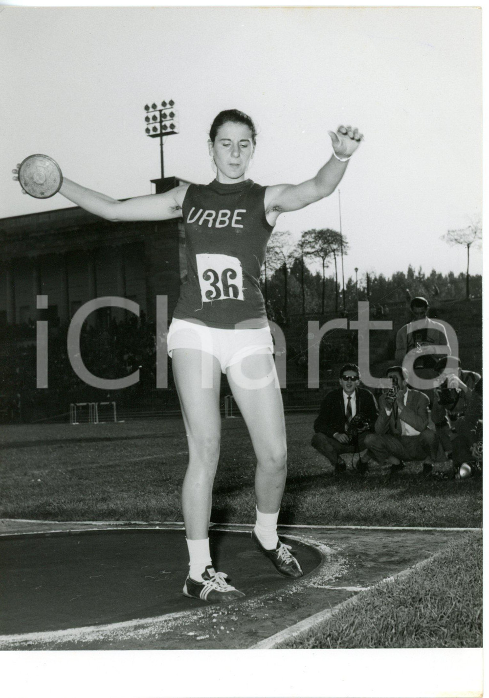 1955 MILANO CAMPIONATI DI ATLETICA Lancio del disco - Paola PATERNOSTER  *Foto