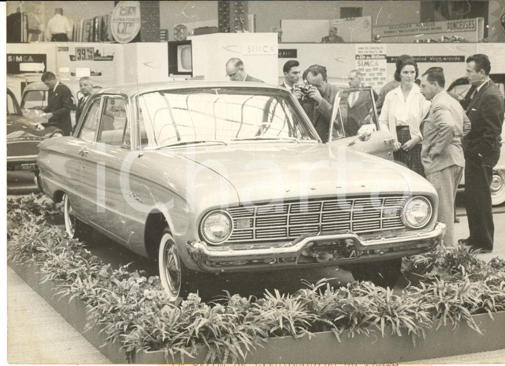 1959 PARIS Salon de l'Auto - Grand Palais - La voiture FALCON *Photo 18x13 cm