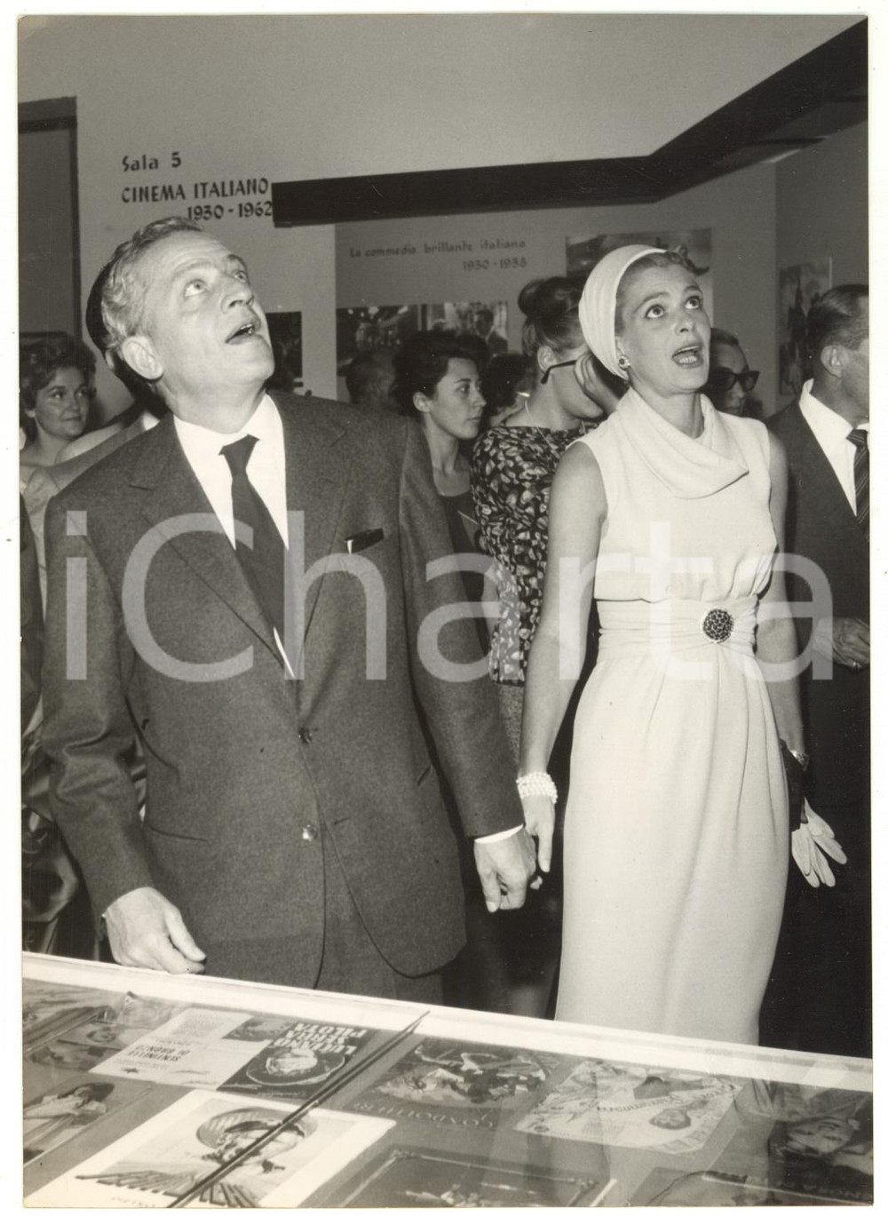 1962 MILANO Jules DASSIN e Melina MERCOURI alla Mostra Storica del Cinema 