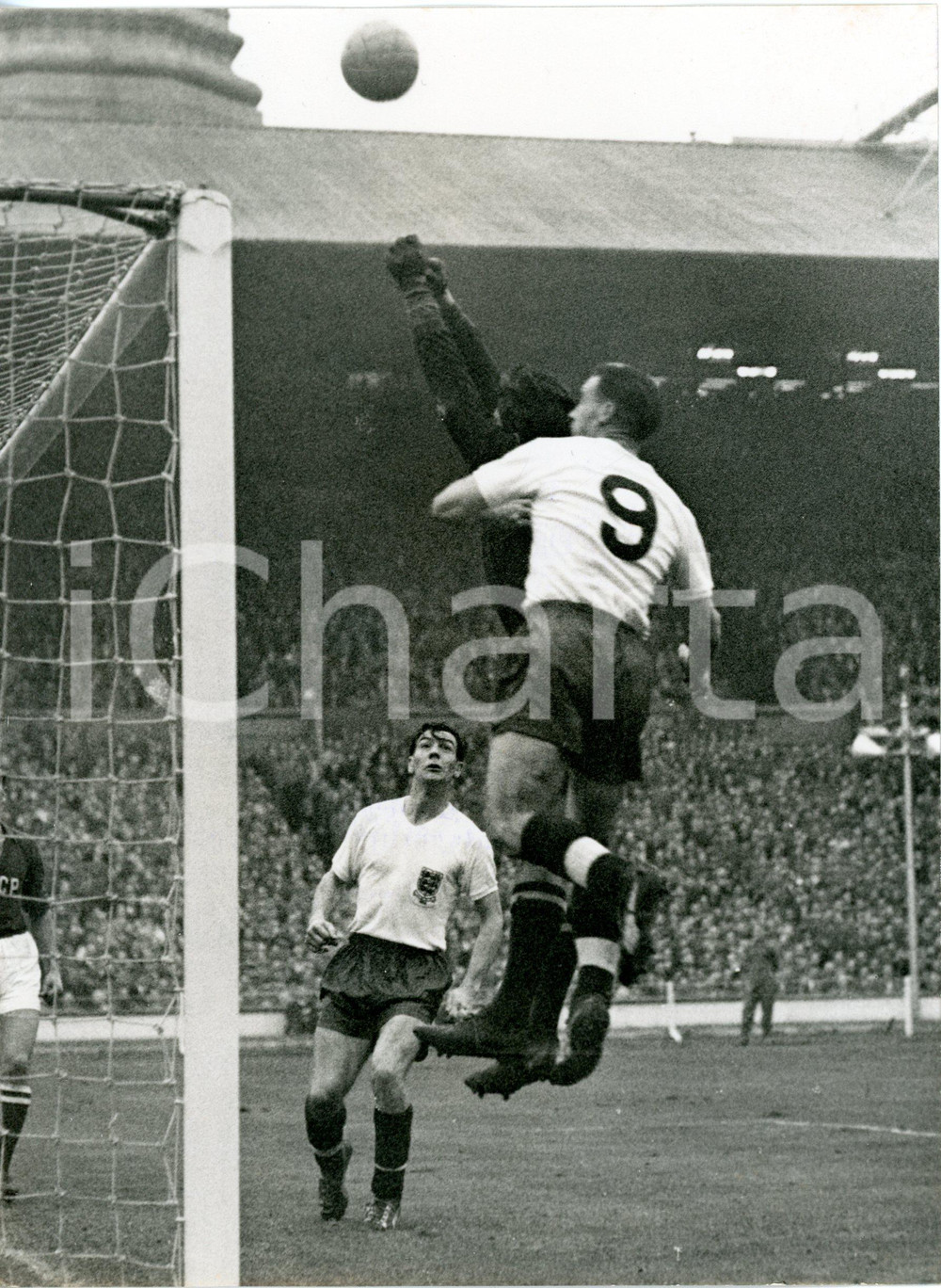 1958 LONDON Wembley Stadium NATIONAL FOOTBALL ENGLAND-USSR 5-0 - Nat LOFTHOUSE