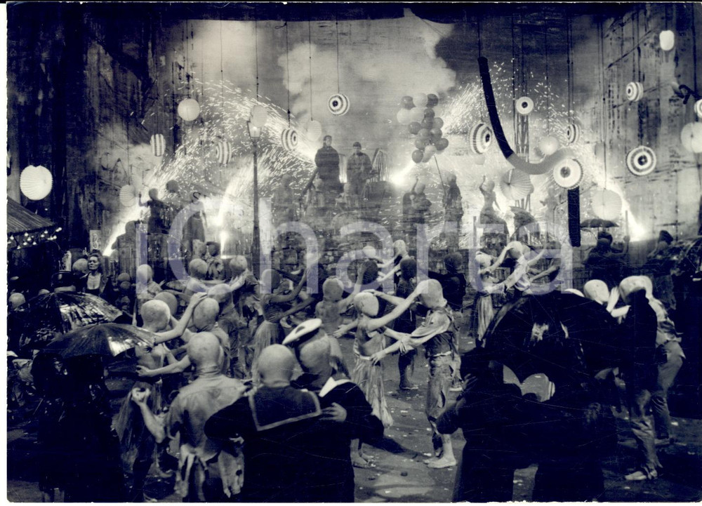 1961 PARIS Film "Les amants de Teruel" - Scène du rêve de Isabelle *Photo