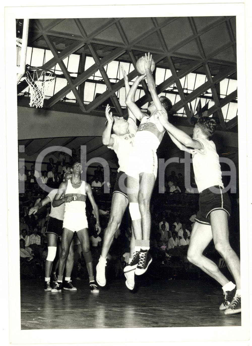 1959 TORINO UNIVERSIADI BASKET - L'ITALIA al tiro contro la GERMANIA *Foto 13x18