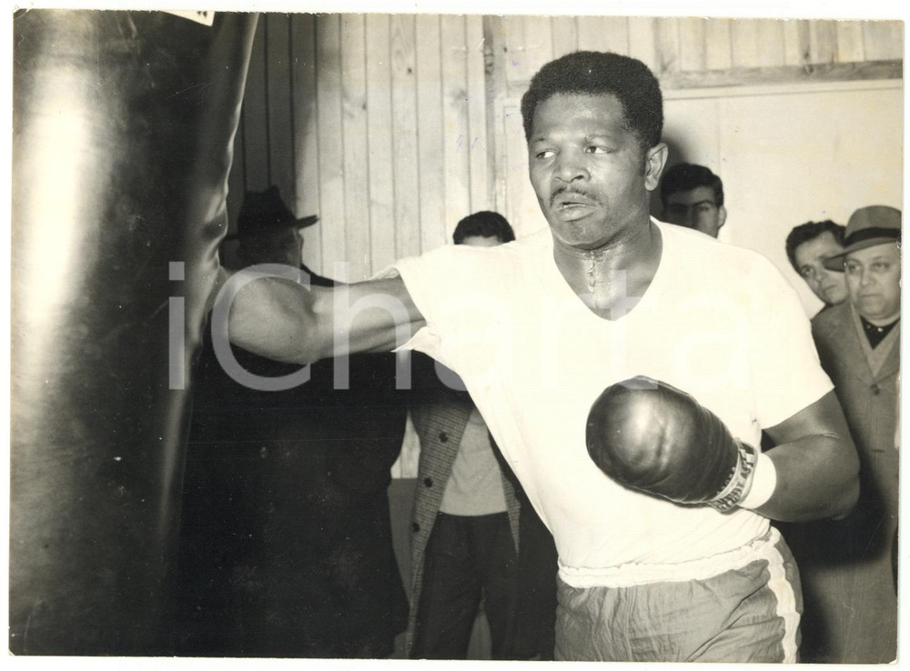 1963 ROMA BOXE Howard KING si allena per l'incontro con Francesco DE PICCOLI