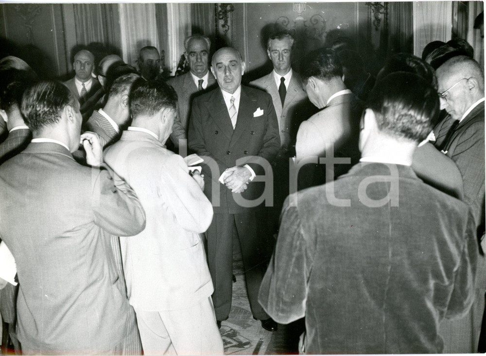 1953 ROMA Grand Hotel Palace - Alexandros PAPAGOS in conferenza stampa *Foto