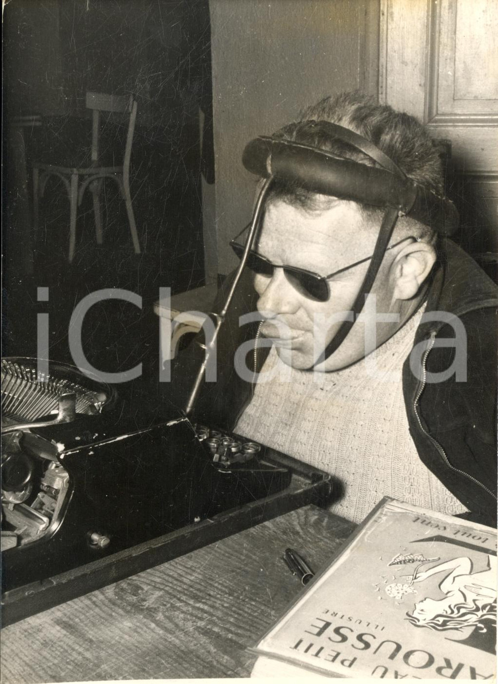 1961 THOREE-LES-PINS Infermo Paul PIOU scrive a macchina con la testa - Foto