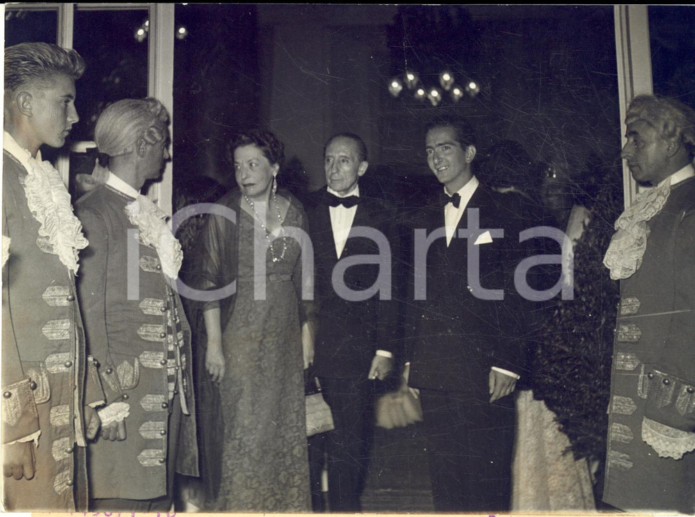 1953 BIARRITZ Ex re Pietro di Jugoslavia e principessa BORBONE-PARMA - Foto