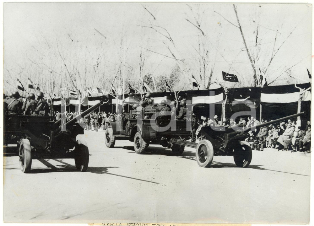 1959 DAMASCUS SYRIA First Anniversary of RAU - Syrian army parade *Photo 18x13