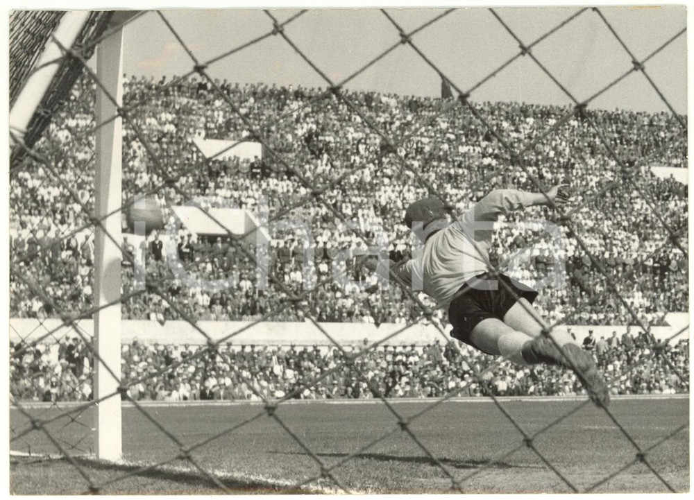 1957 ROMA - CALCIO Harry GREGG Qualificazioni Mondiali ITALIA - IRLANDA DEL NORD