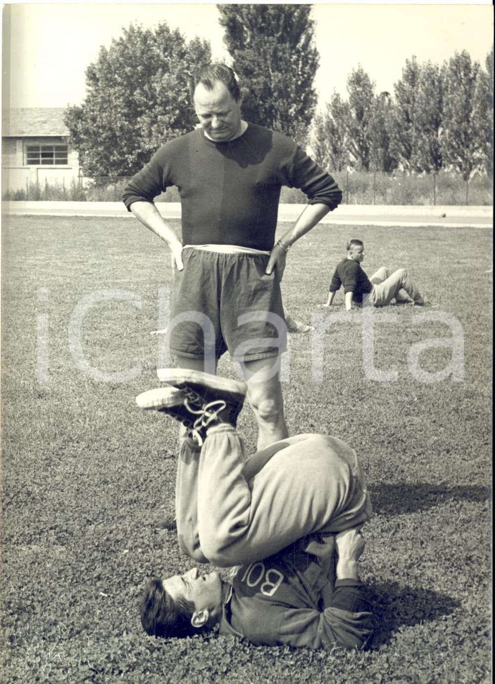 1955 ca BOLOGNA CALCIO Allenatore Giuseppe VIANI con Battista ROTA - Foto 13x18