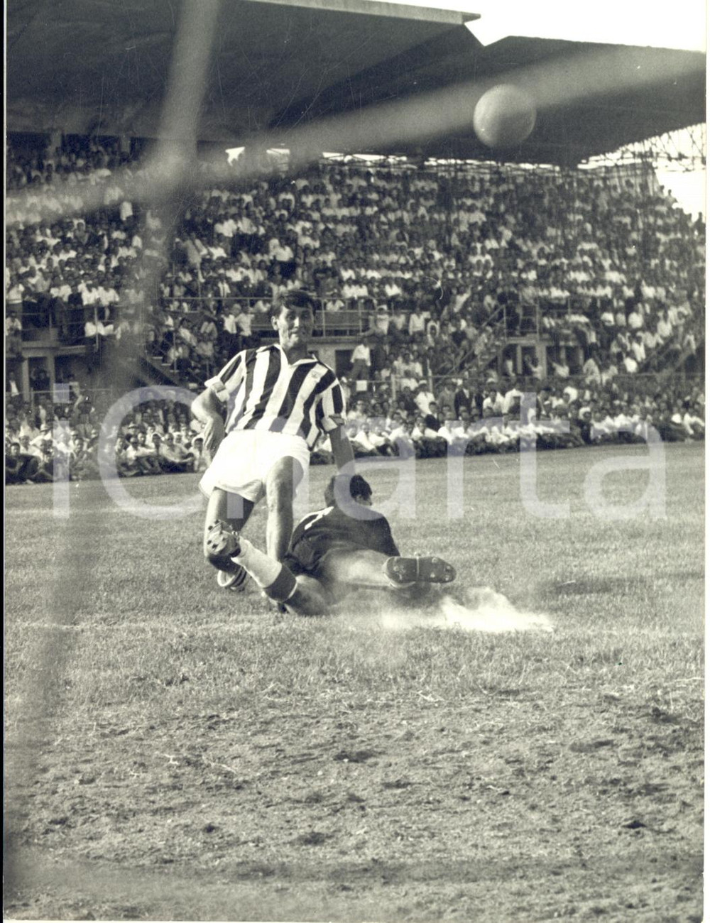 1960 ca CALCIO SERIE A JUVENTUS-TORINO Tiro di Carlo CRIPPA - Foto 13x18 cm