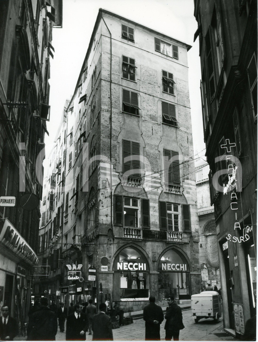 1970 GENOVA Palazzo Castellino Pinelli - Scorcio caratteristico di VIA S.SIRO  