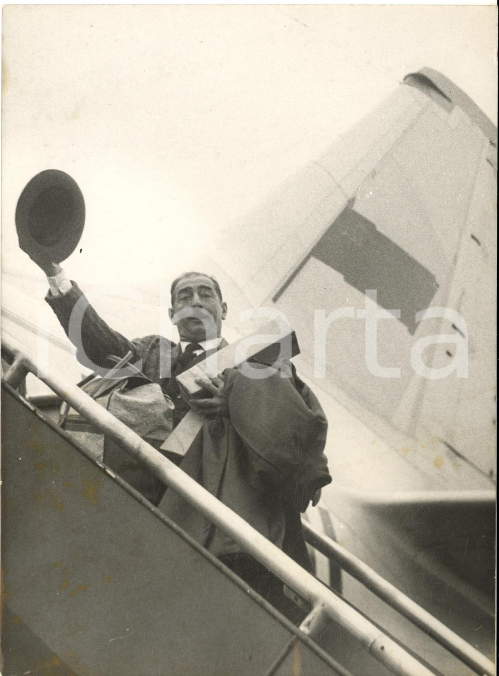 1960 PARIS Il clown Achille ZAVATTA in partenza per Mosca - Foto 13x18 cm