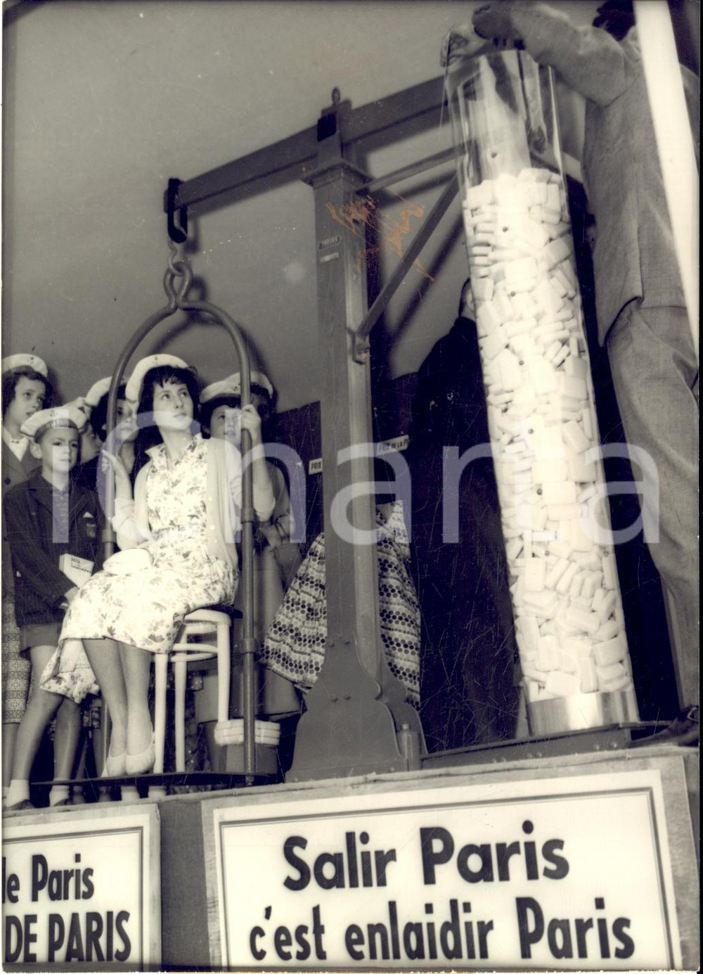 1958 PARIS Prix Ecoliers les plus propres de France - Monique ZERBID Photo 13x18