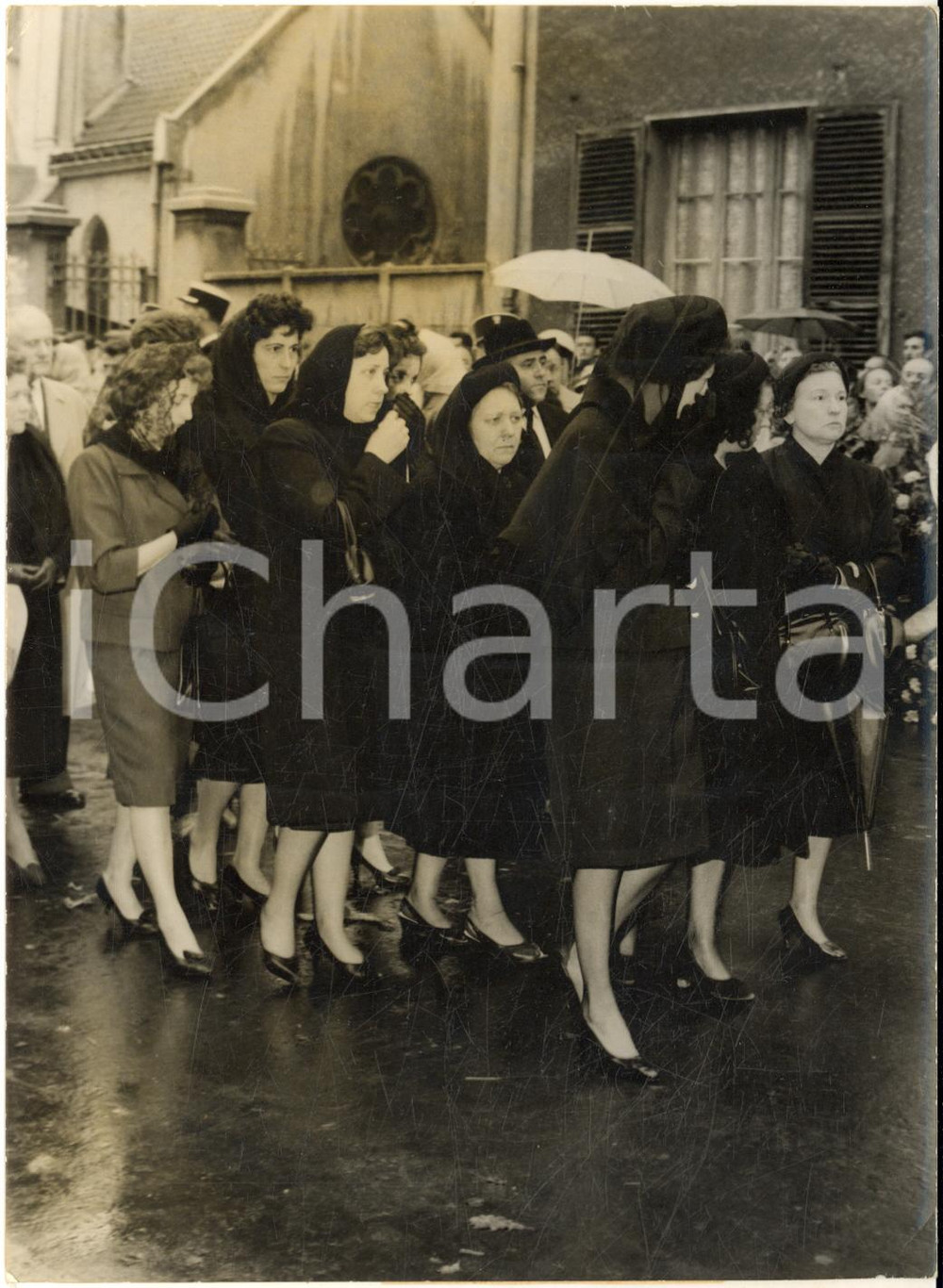 1961 ISSY-LES-MOULINEAUX Funerali delle vittime del disastro di Clamart *Foto