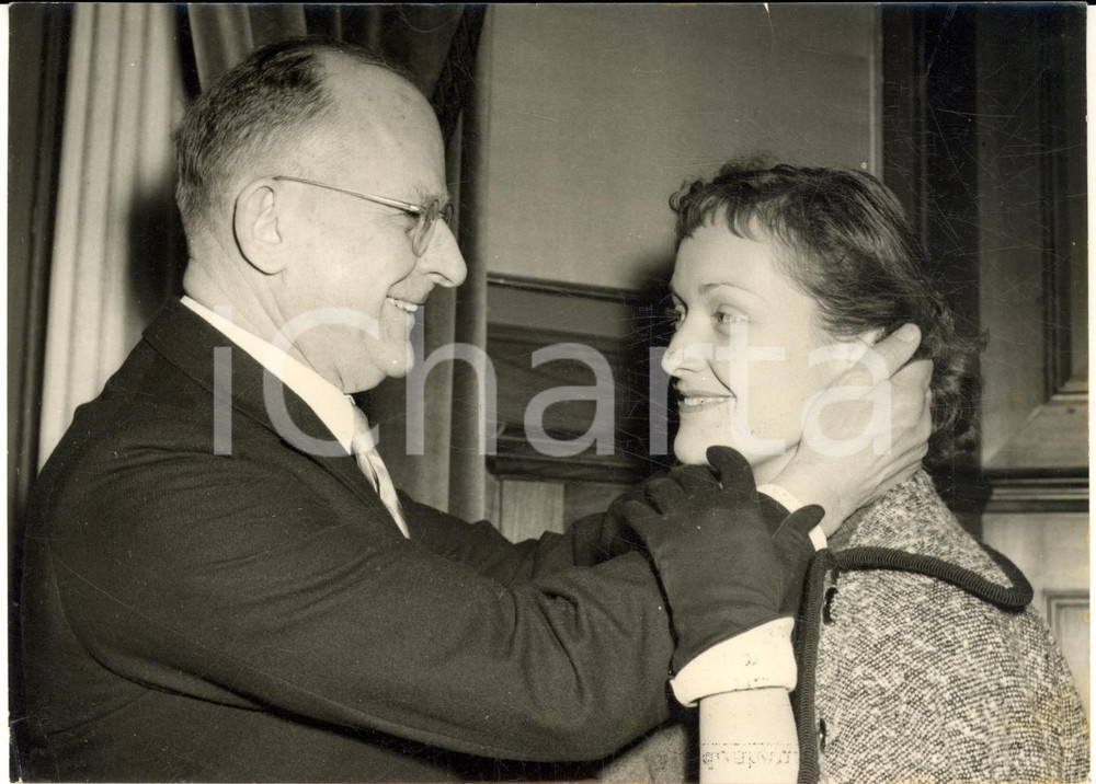 1954 ZURICH Hans STREULI dopo l'elezione a consigliere federale - Foto 18x13 cm