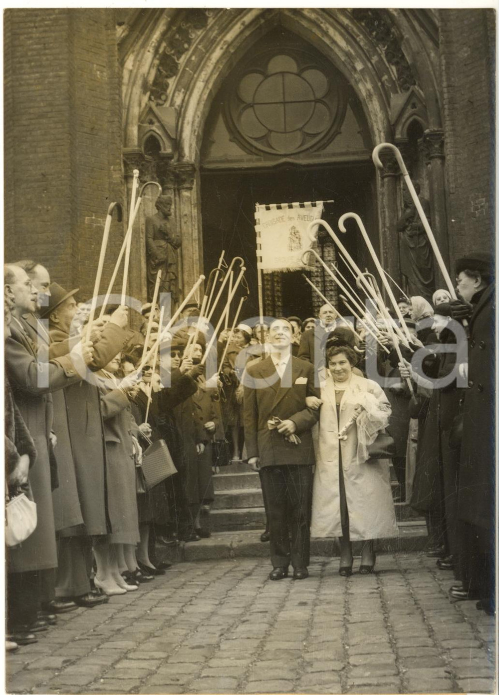 1960 LILLE (FRANCE) Notre-Dame de Fives - Mariage d'aveugles - Photo 13x18 cm