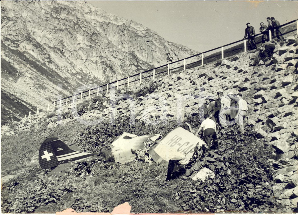 1954 PASSO DEL SAN GOTTARDO Aereo privato distrutto dopo incidente - Foto 18x13 