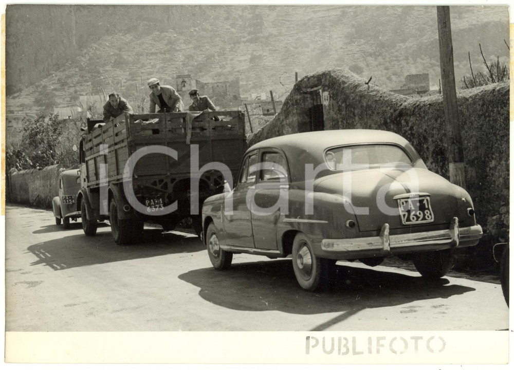1955 ca Area di PALERMO MAFIA Auto sequestrate alla Banda BADALAMENTI *Foto