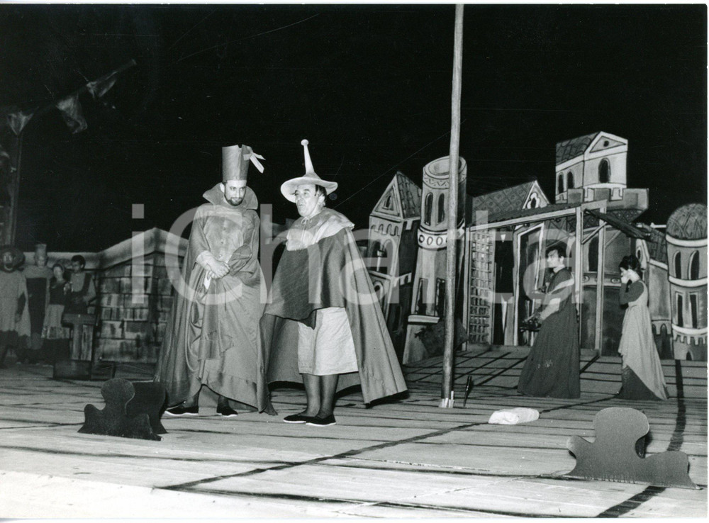 1968 VARESE GIARDINI ESTENSI "Farsa dell'Avvocato Pathelin" - Attori in scena