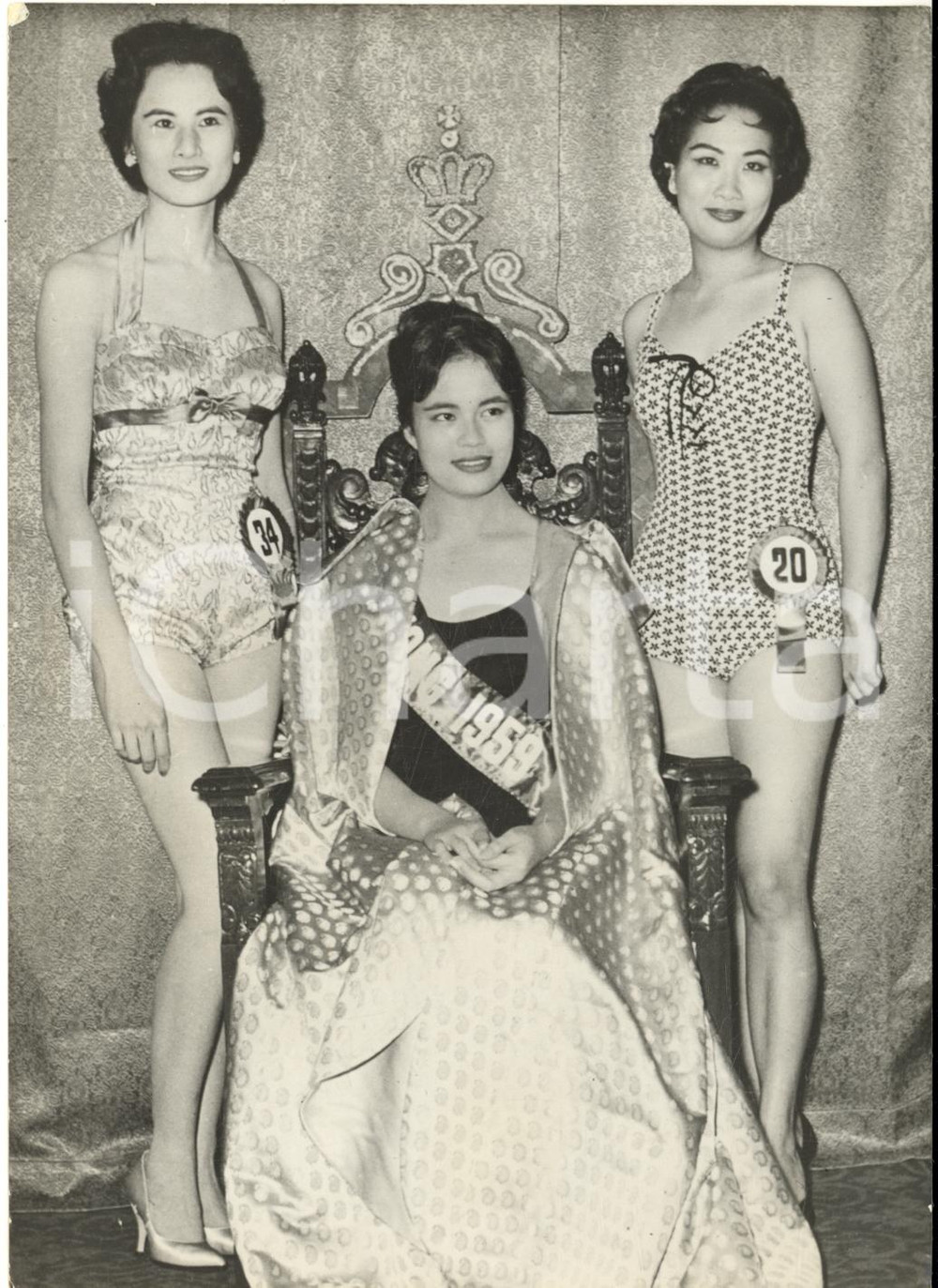 1959 HONG KONG Michelle MOK first Miss Hong Kong ready to Miss World pageant