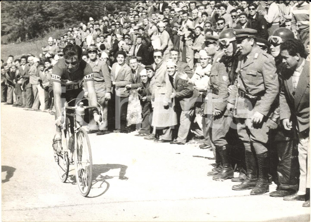 1958 (?) CICLISMO GIRO D'ITALIA Charly GAUL sul Passo della Forchetta - Foto
