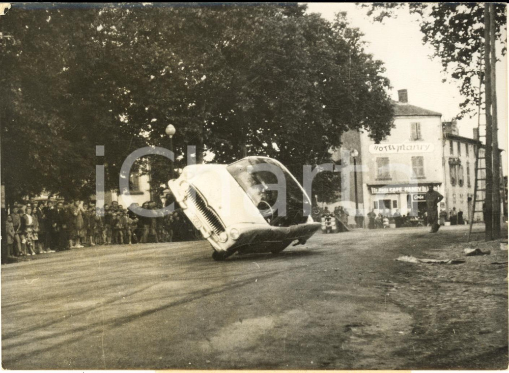 1959 CONDE' (F) Jean SUNNY champion de RODEO AUTOMOBILE sur deux roues - Photo