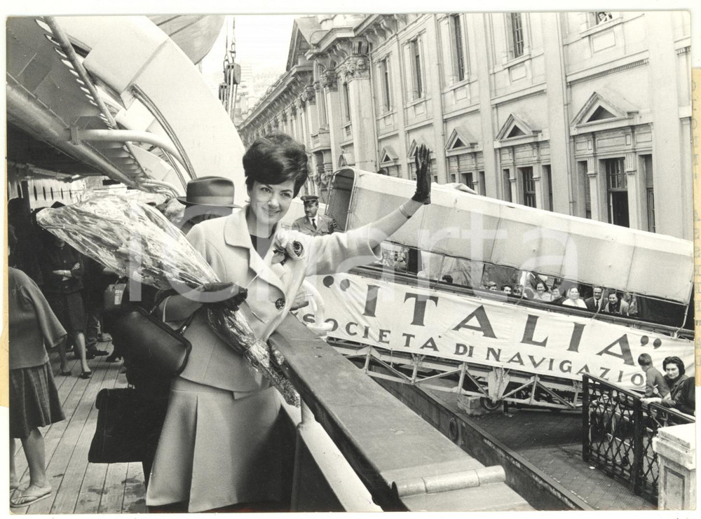 1963 GENOVA Partenza viaggio inaugurale nave "Donizetti" - La madrina Anna MOFFO