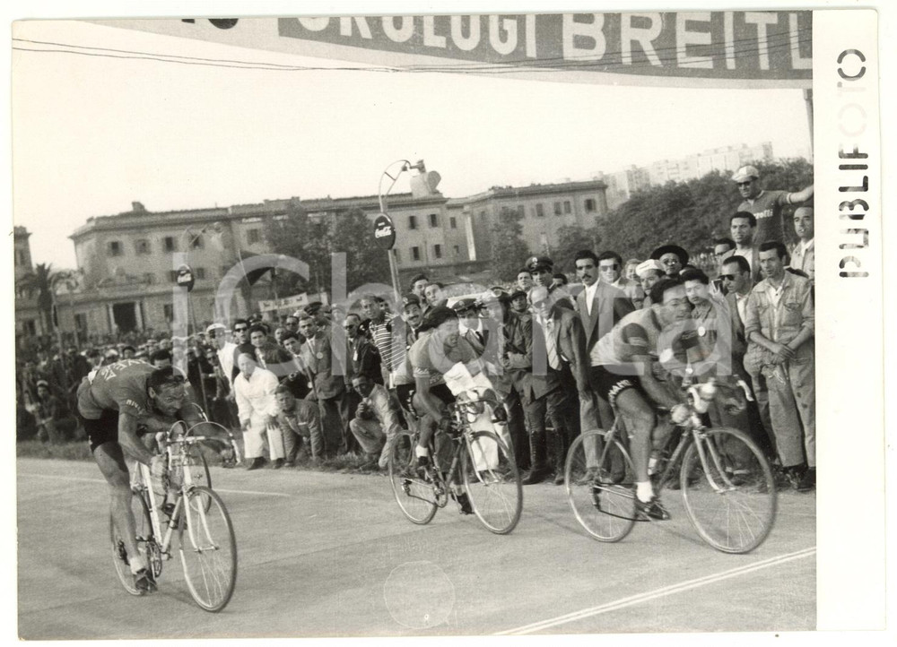 1955 NAPOLI CICLISMO Giro d'Italia - Vincenzo ZUCCONELLI vince in volata